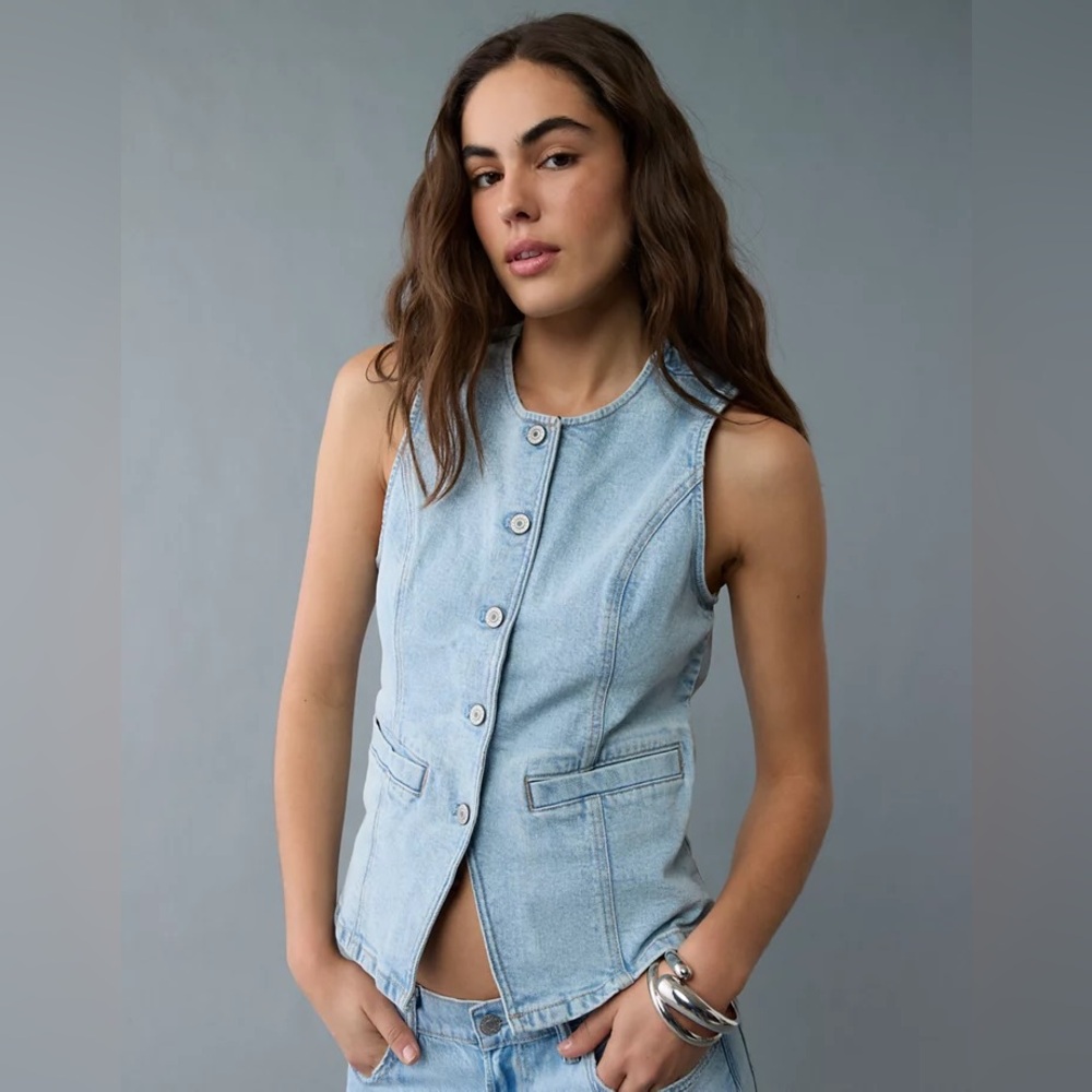 American Eagle Outfitters Light Blue Denim Vest. Size S. - Picture 9 of 10
